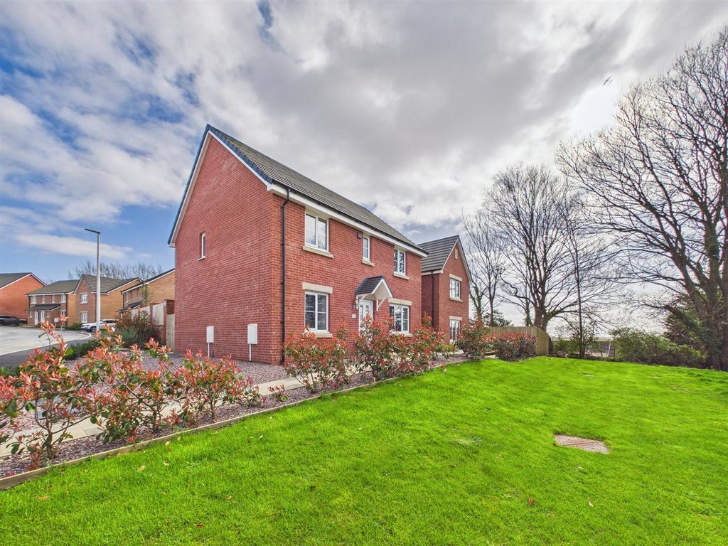 Property photo 1 of 27 Cam04045G0-Pr0074-Still036.Jpg