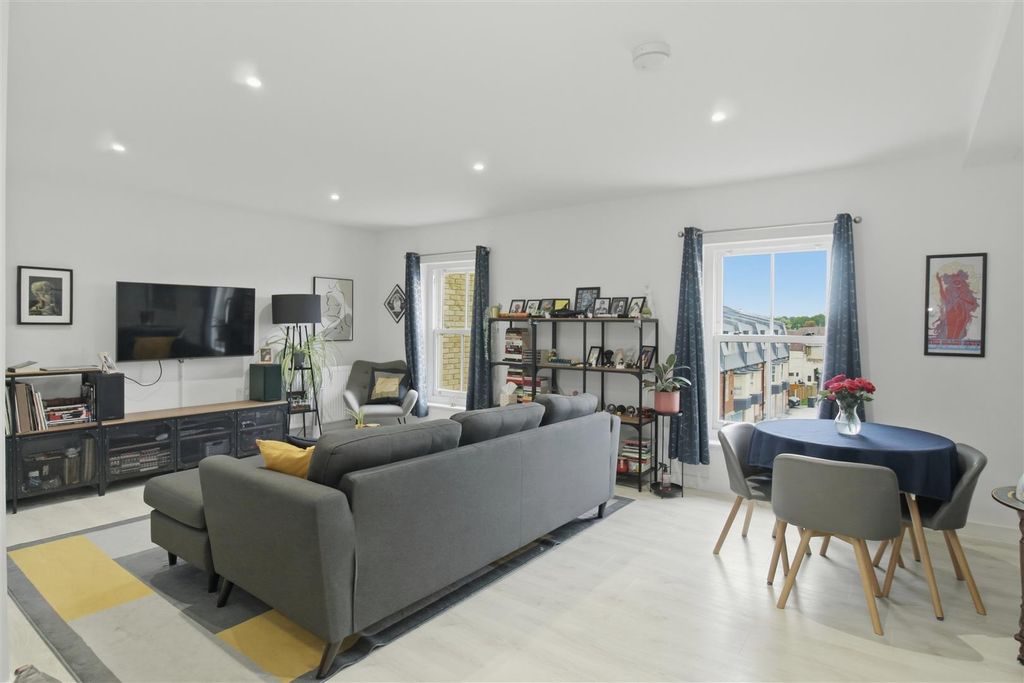 Property photo 1 of 11 Img_4966.Jpg