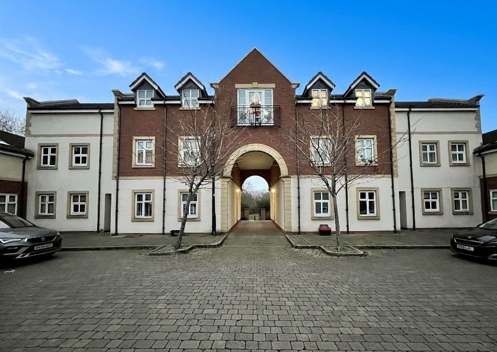 Property photo 1 of 6 Front