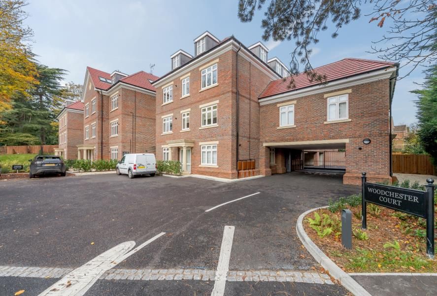 Property photo 1 of 12