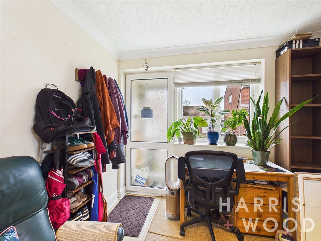 Property photo 3 of 11 Picture No. 01