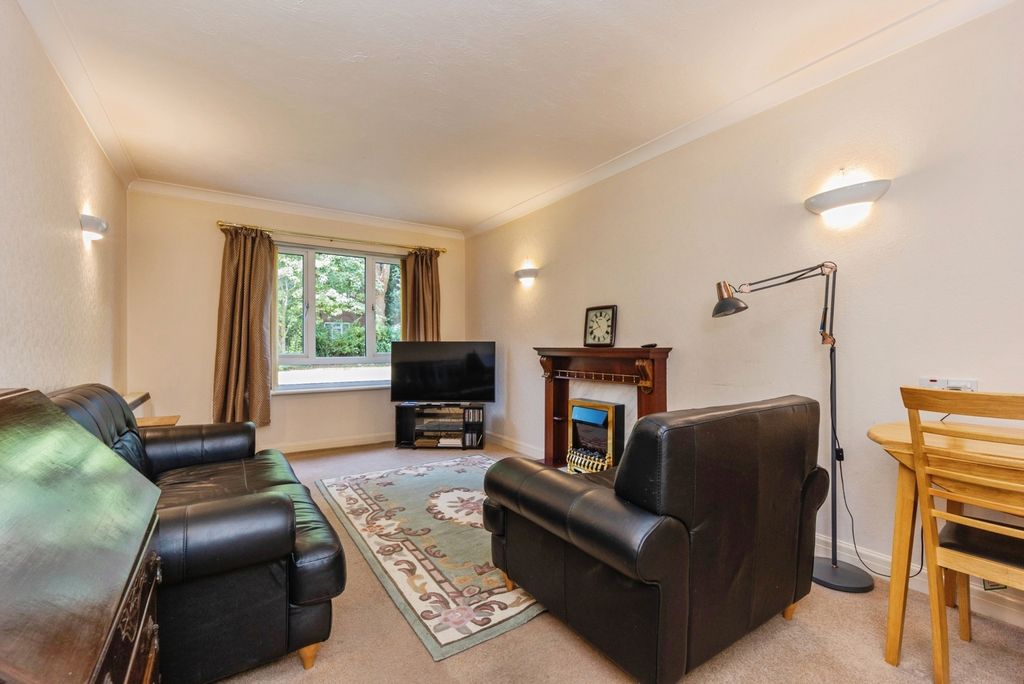 Property photo 2 of 20 Pbox-Img.Jpg
