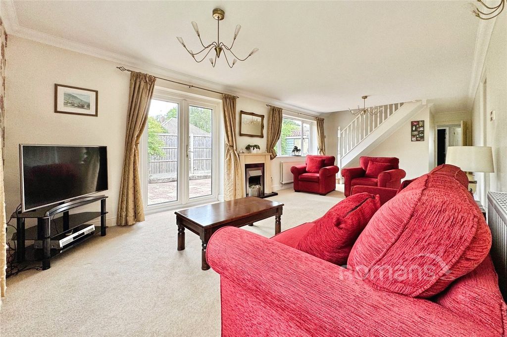 Property photo 3 of 22 Picture No. 16