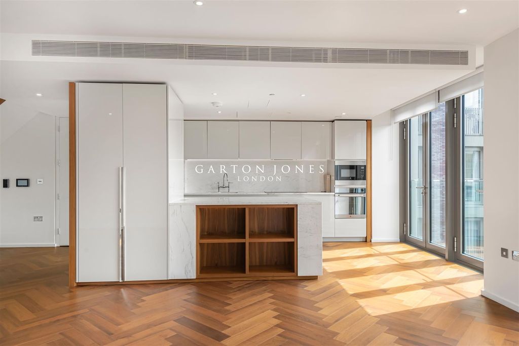 Property photo 2 of 32 Kicthen