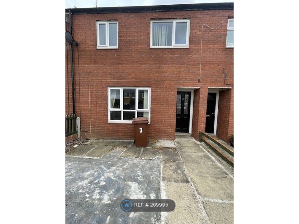Property photo 3 of 18