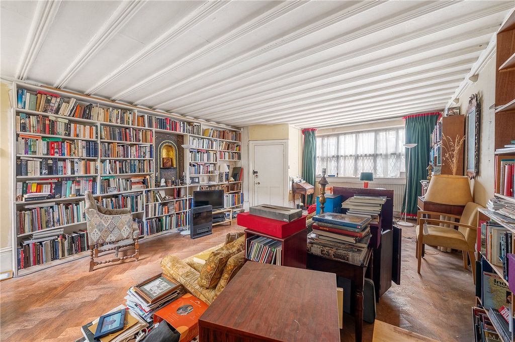 Property photo 3 of 13 Reception