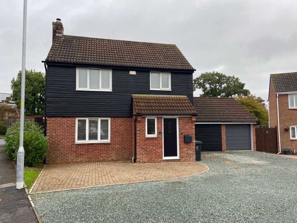 Property photo 1 of 20 Image00005