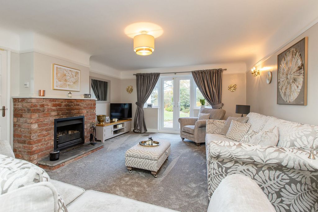 Property photo 3 of 50