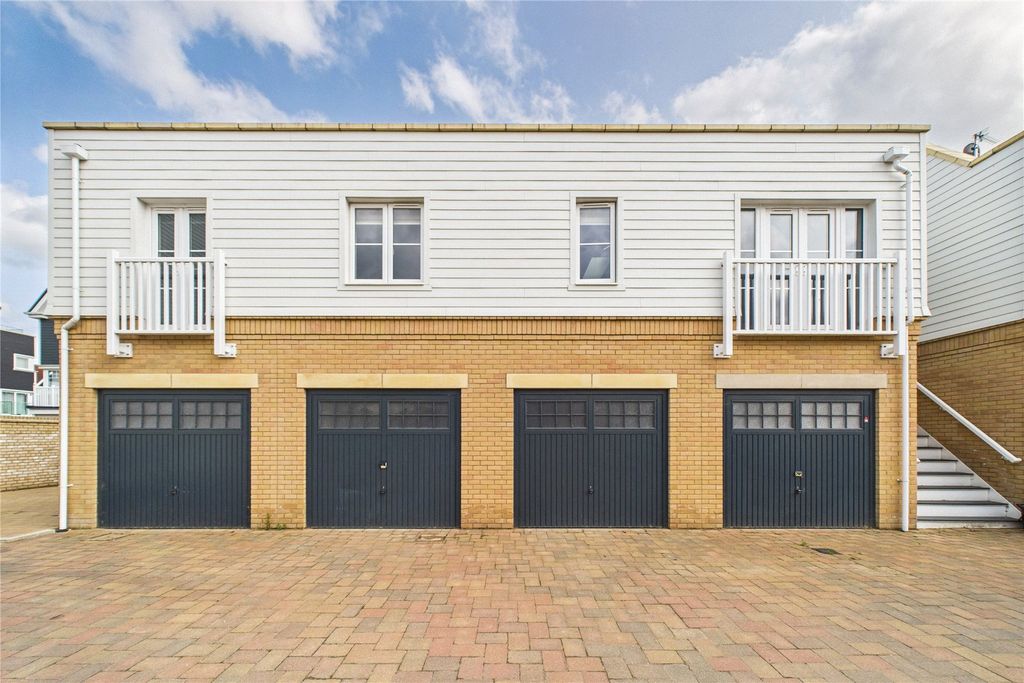 Property photo 1 of 7 Picture No. 24