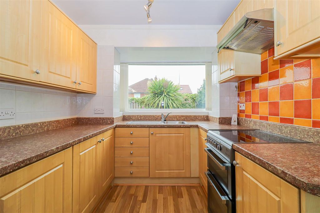 Property photo 3 of 15