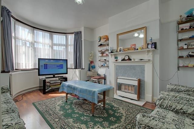 Property photo 3 of 12