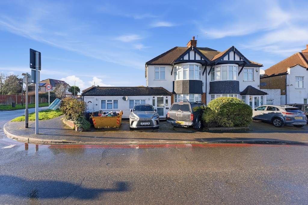 Property photo 1 of 25 05-Cf29Dsc02300-Small