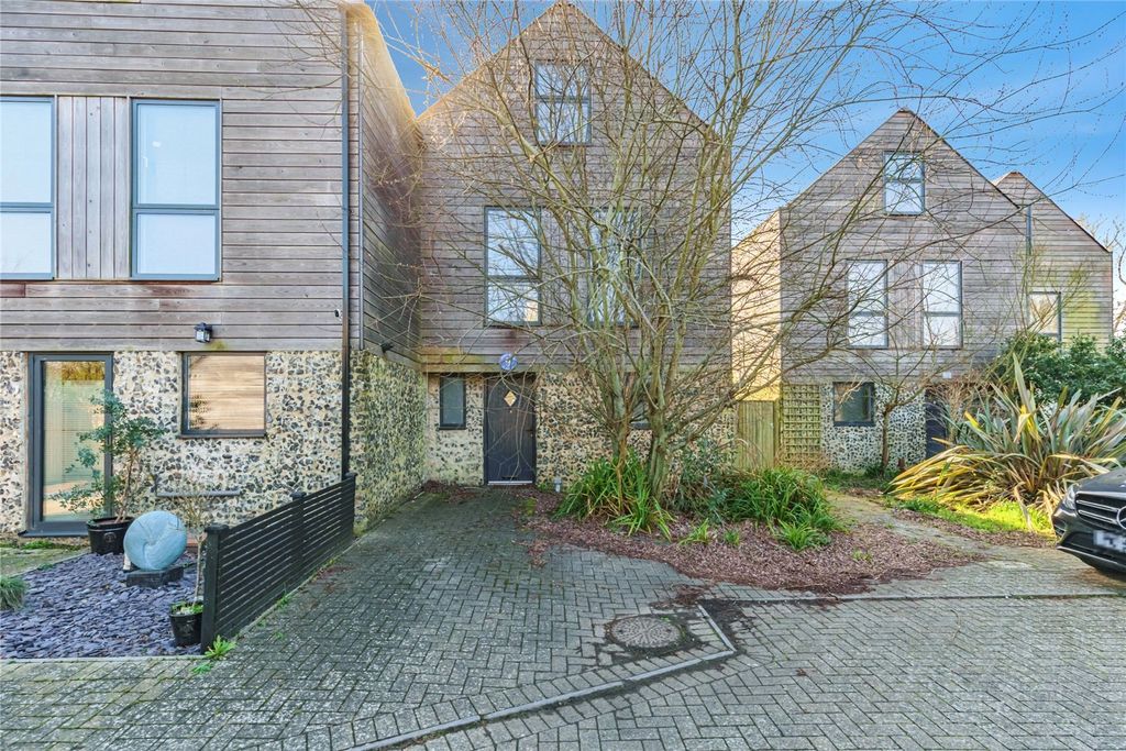 Property photo 1 of 18 Picture No. 58