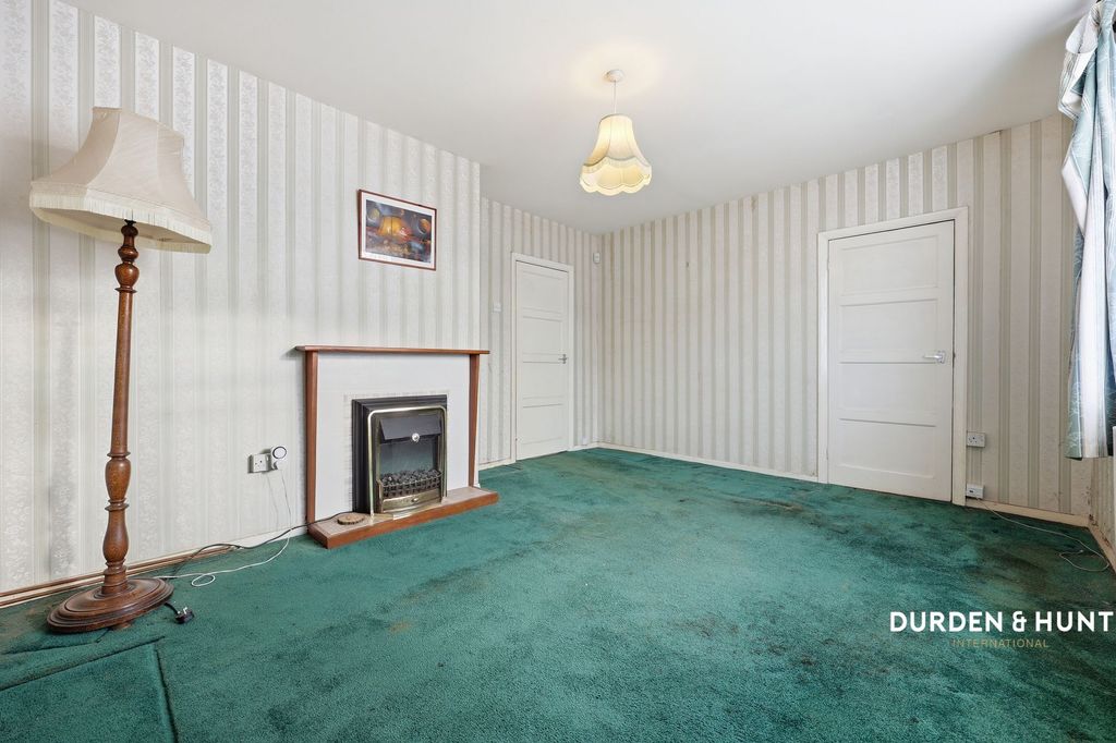Property photo 2 of 22