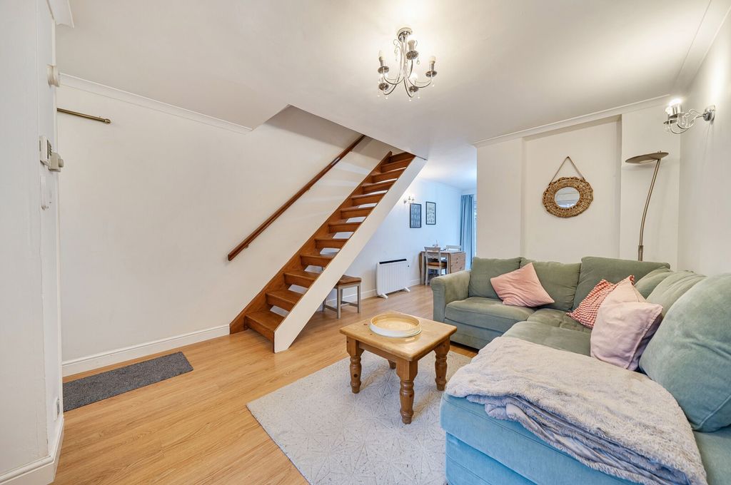 Property photo 3 of 23