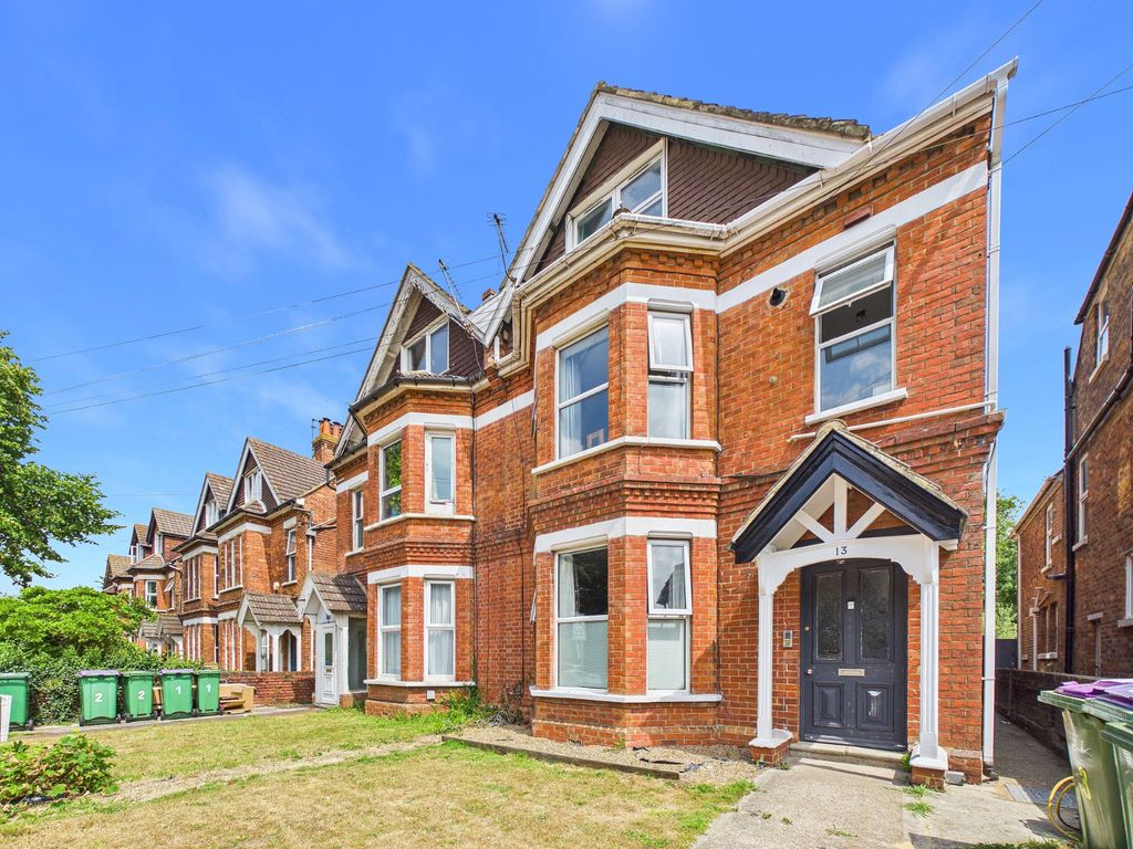 Property photo 1 of 11 Frontage