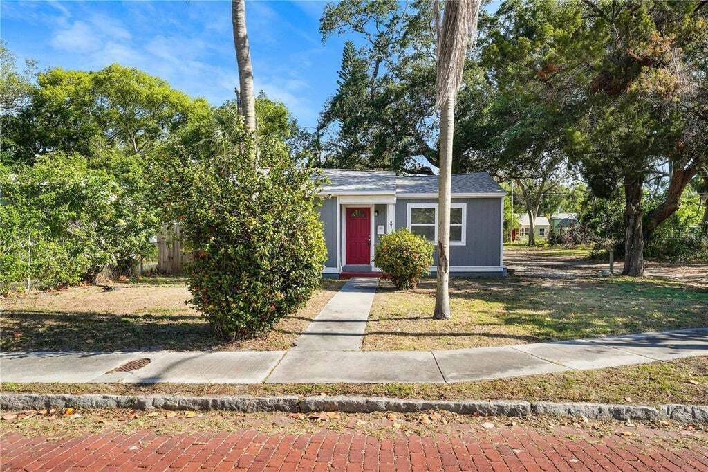 Property photo 1 of 20