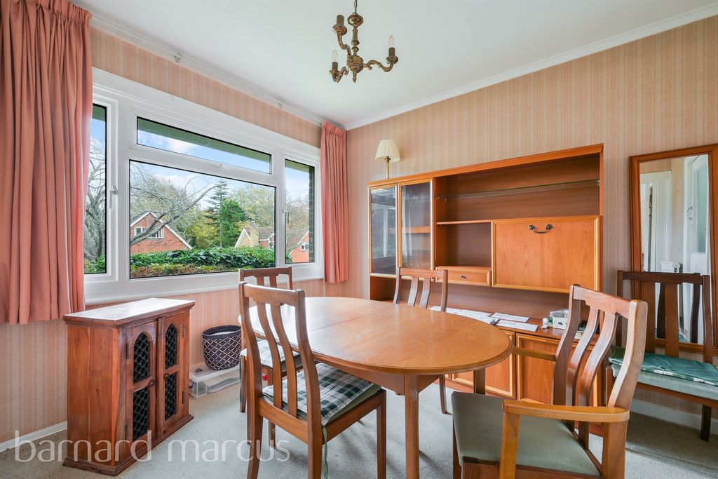 Property photo 3 of 13