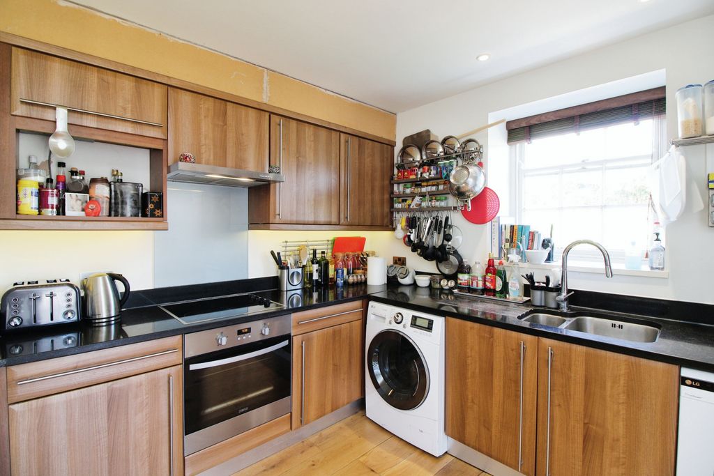 Property photo 3 of 14 Photography
