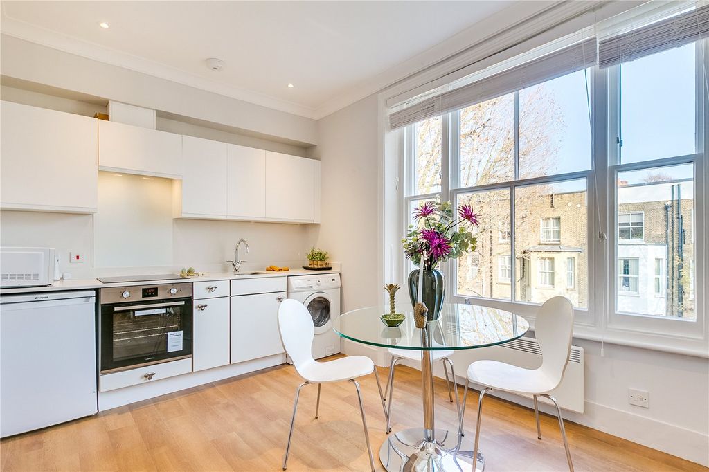 Property photo 2 of 5