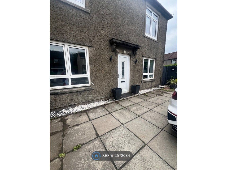 Property photo 3 of 13 External