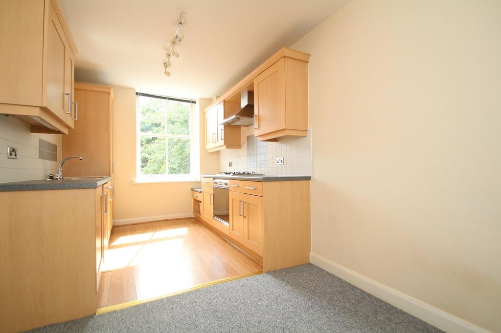 Property photo 2 of 9 0 General