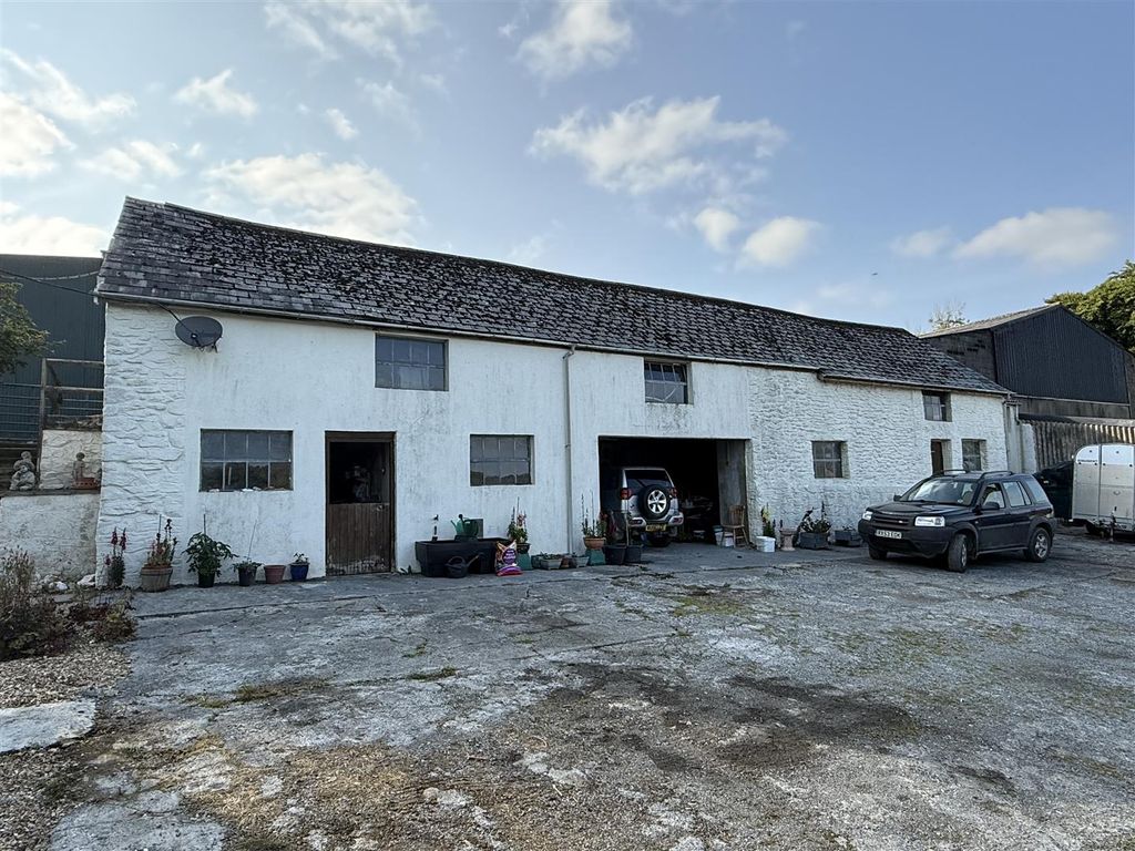Property photo 3 of 32 Stone Barn