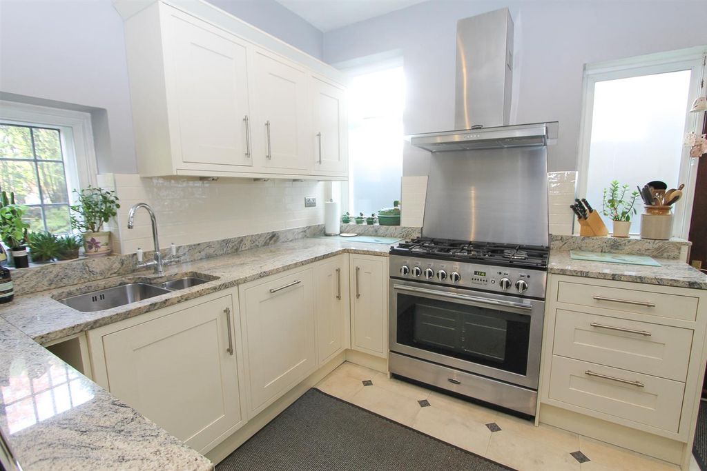 Property photo 3 of 34 Img_8601.Jpg