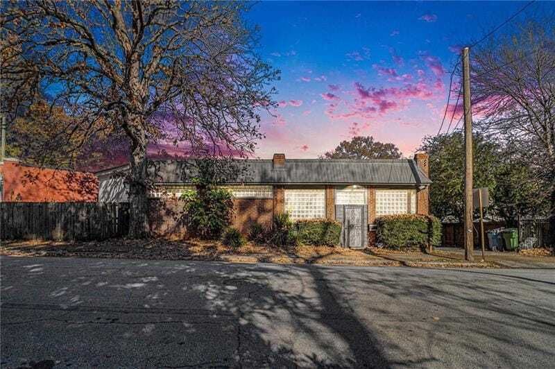 Property photo 1 of 31