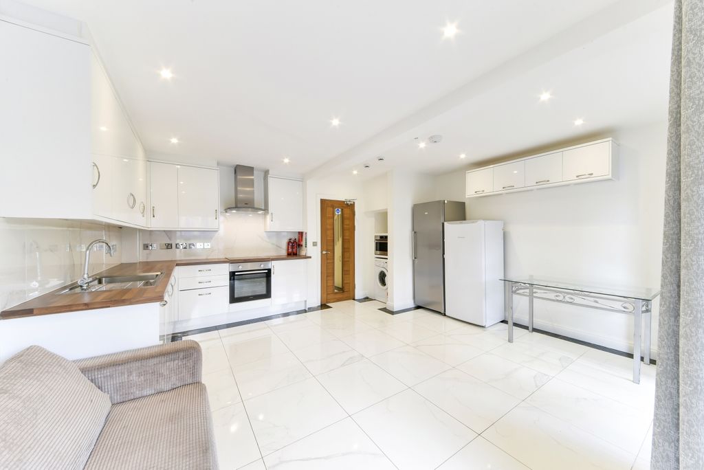 Property photo 1 of 17 Living
