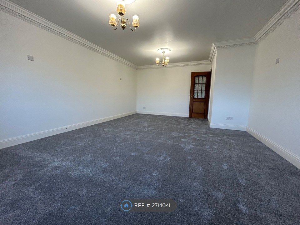 Property photo 3 of 16 Living Room