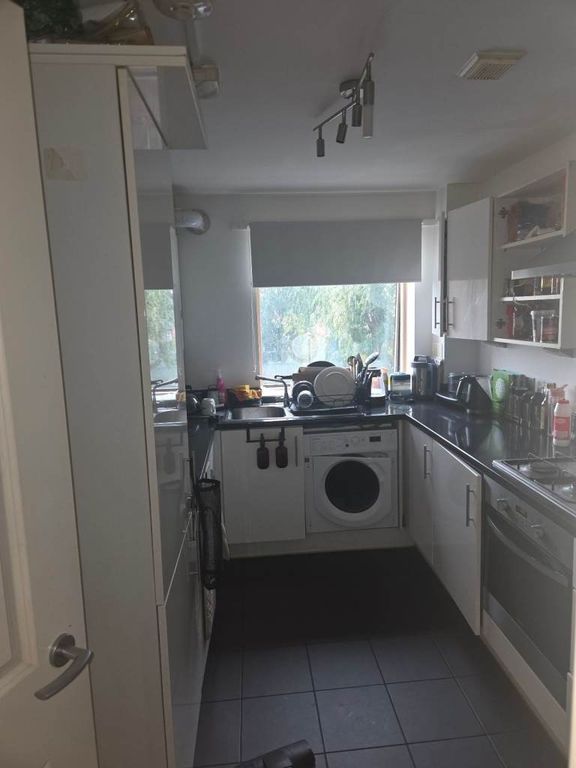 Property photo 3 of 4