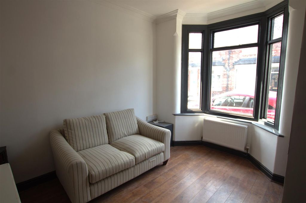 Property photo 2 of 6 34 Haymore Living Room .Jpg