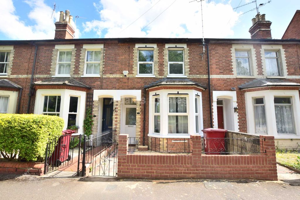 Property photo 2 of 18