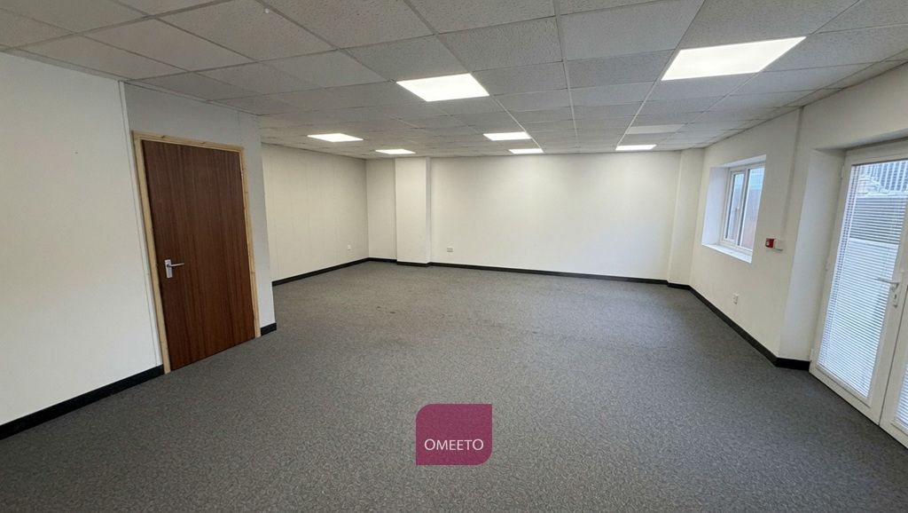 Property photo 3 of 4 Office To Let