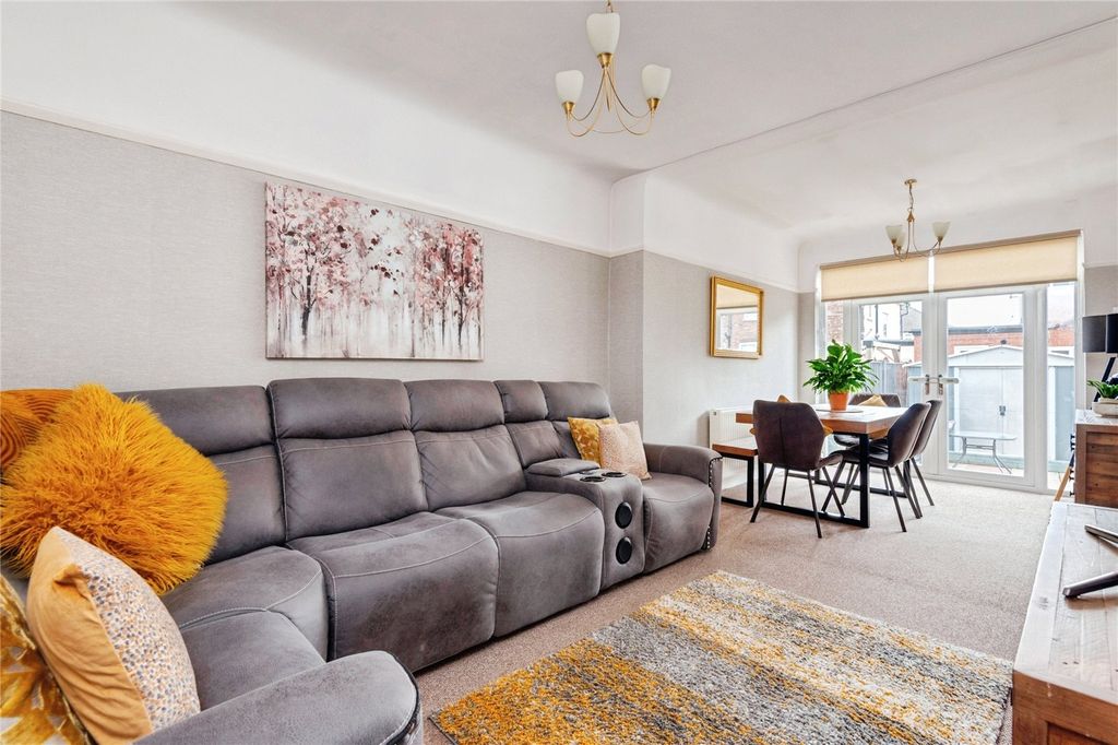 Property photo 2 of 22 Picture No. 14