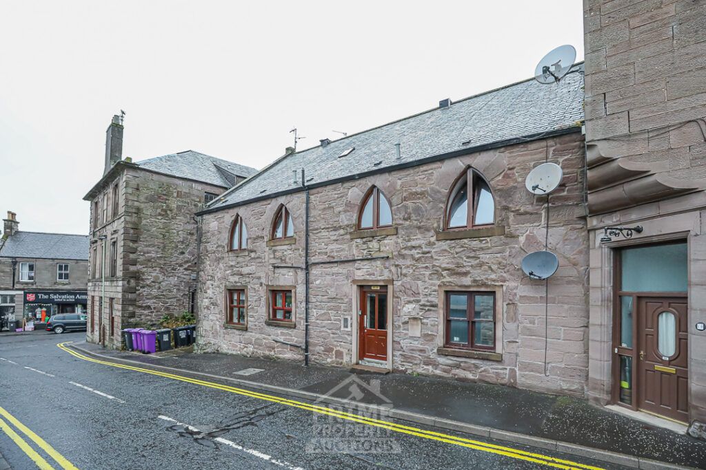 Property photo 1 of 12