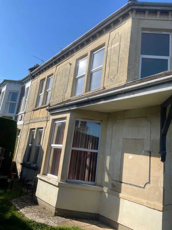 Property photo 3 of 5 Bright And Classic Period Home Facade...