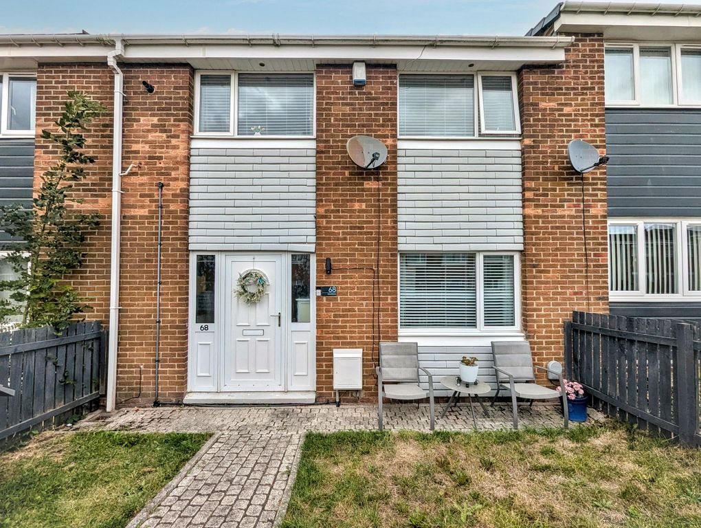 Property photo 1 of 18