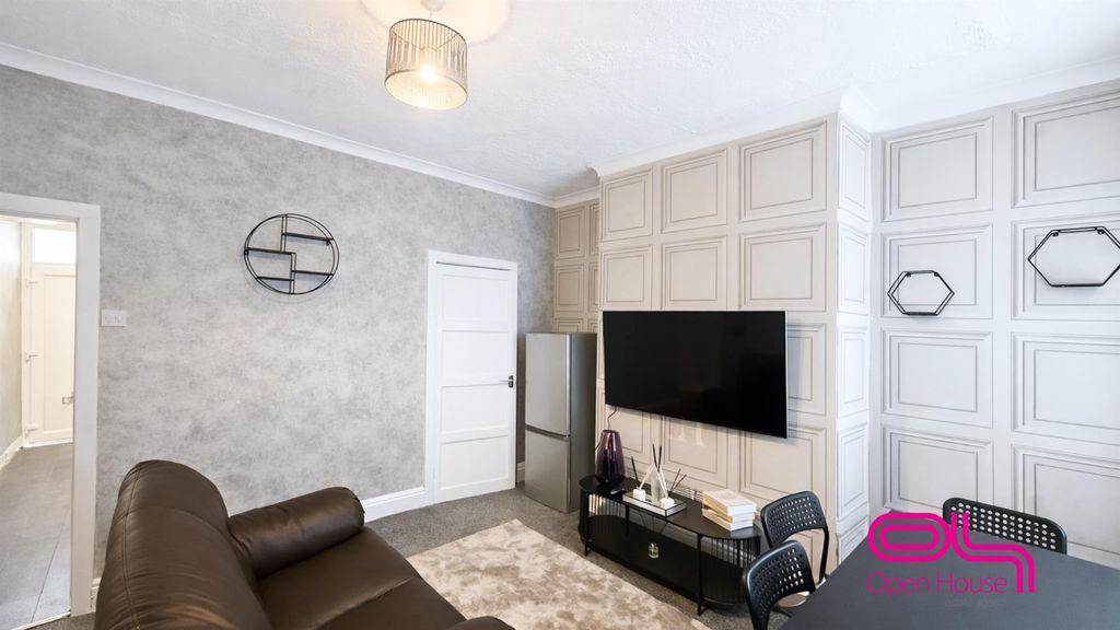 Property photo 3 of 9 Add A Subheading - 2026-01-23T051210.761.Png