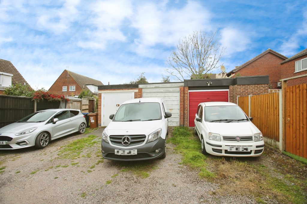 Property photo 2 of 12 216c0Eb3-593A2058