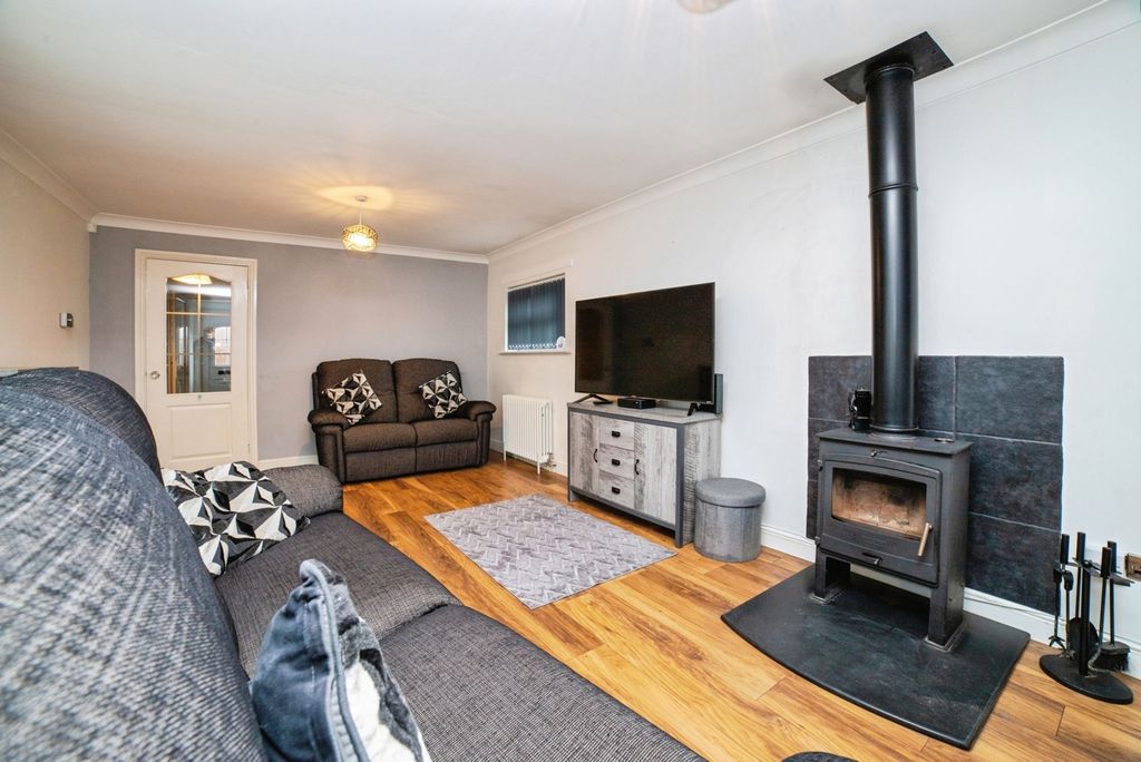 Property photo 2 of 20 Pbox-Img.Jpg