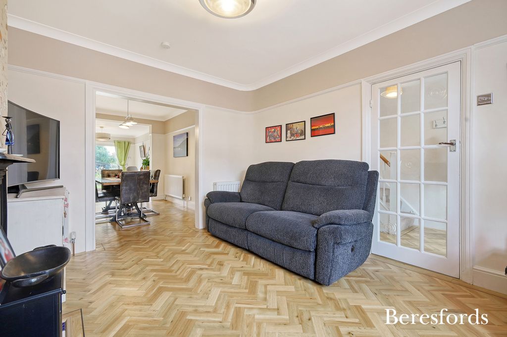 Property photo 3 of 34 Picture No. 06