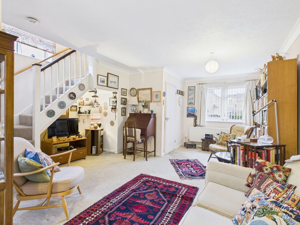 Property photo 2 of 11 Cam01995G0-Pr0399-Still003