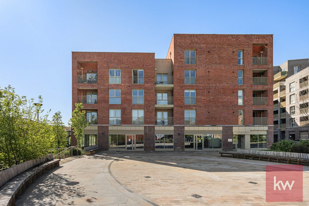 Additional image 27 of 2 bed flat for saleSt. Ives Road, Maidenhead, Berkshire SL6