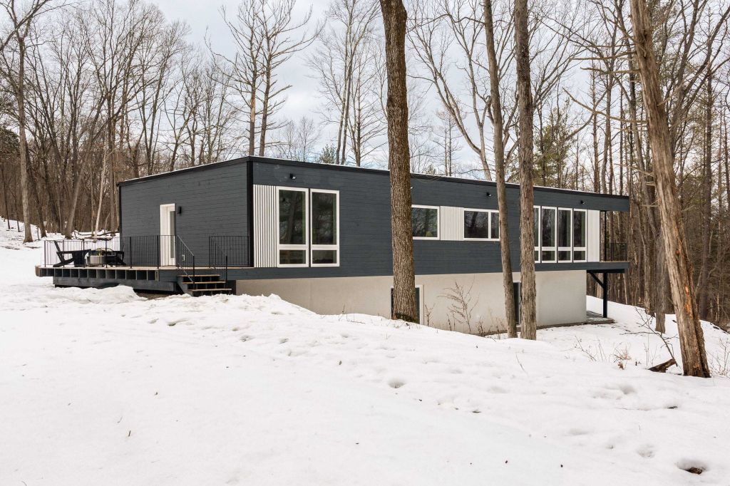 Property photo 1 of 31