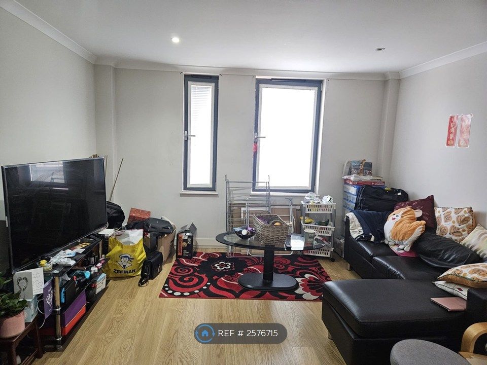 Property photo 1 of 6 Living Room