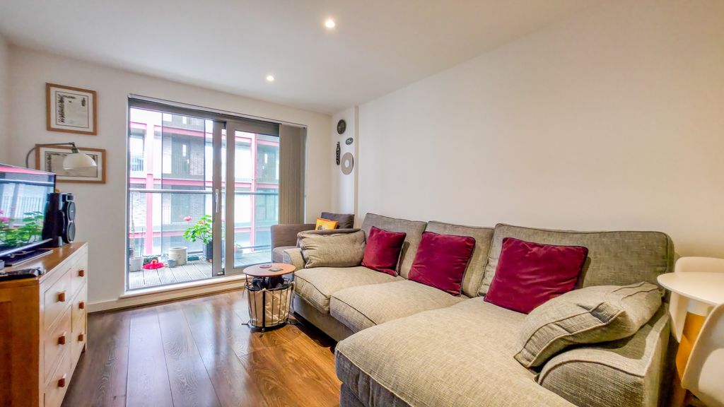 Property photo 2 of 19 20251010_102923