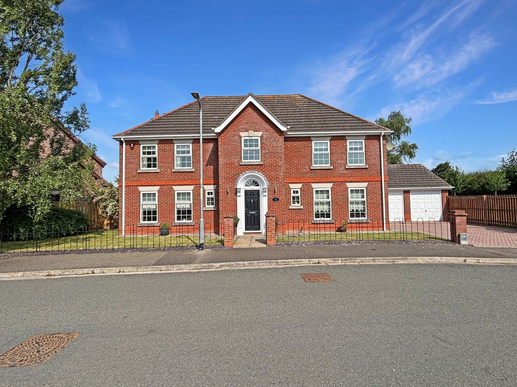 Property photo 1 of 22