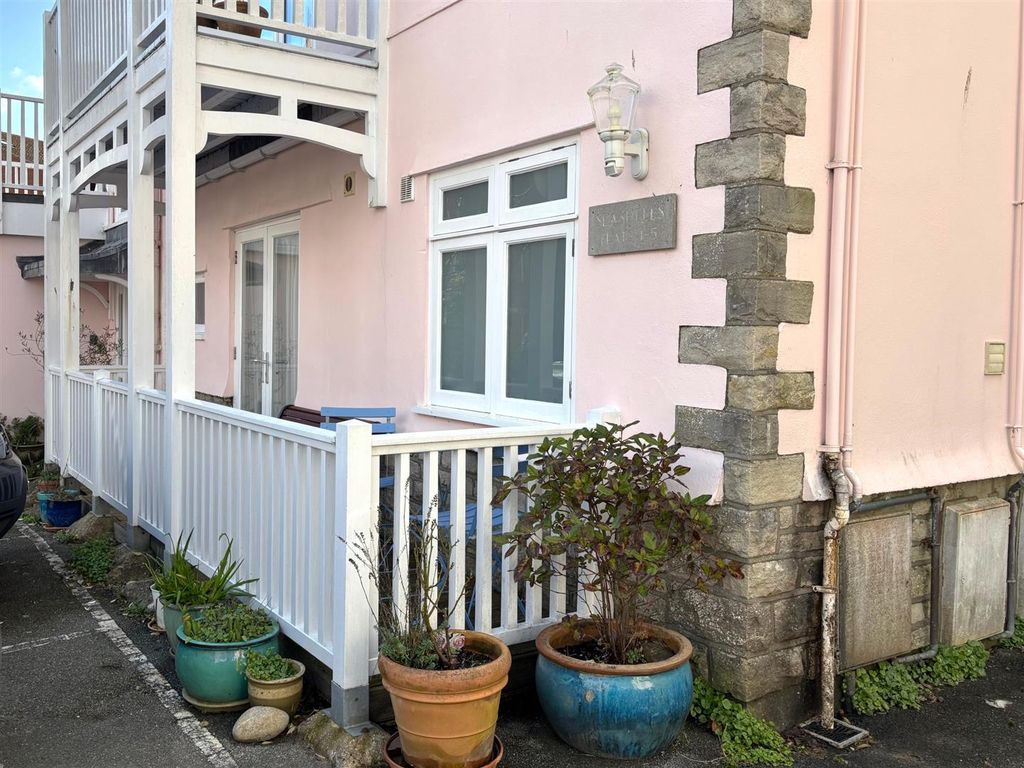 Property photo 2 of 15 4301 Veranda.Jpeg